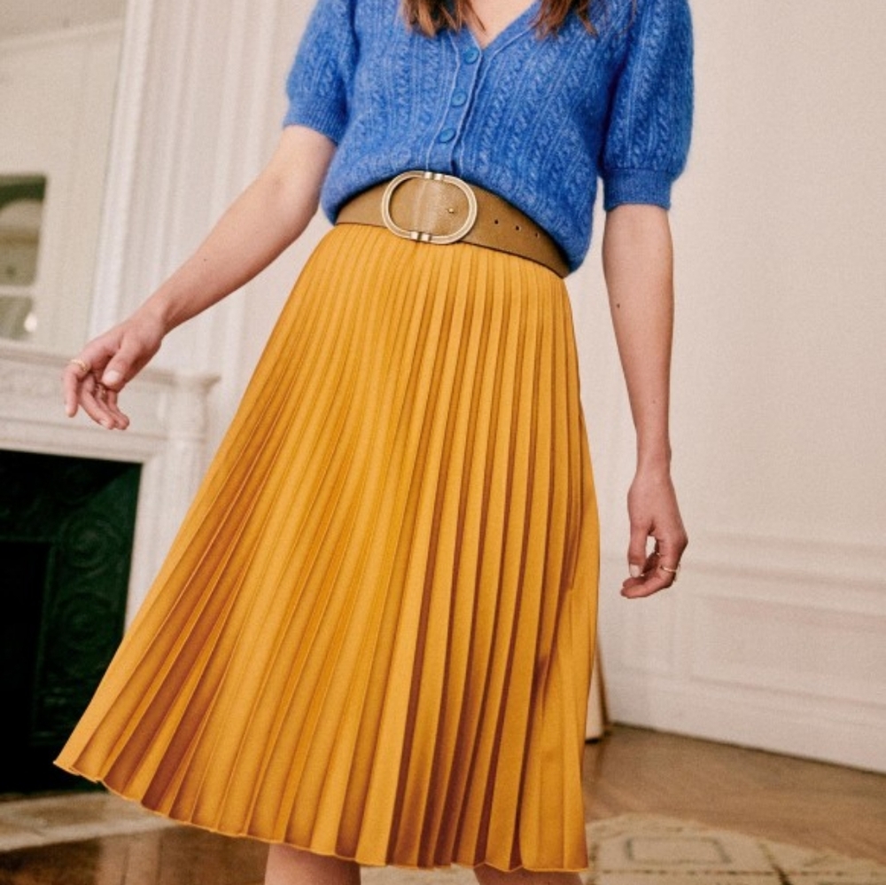 Sezane Dino Skirt in Ocre in Size 34